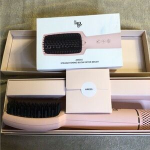 L'ange Pink Straightening Blow Dryer Brush